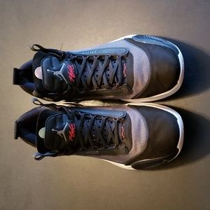 Jordan XXXIV Low Heritage